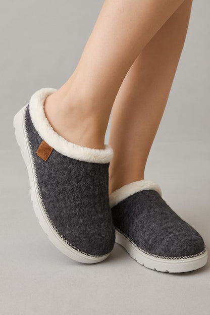 Women’s Winter Sabo Clogs — Warm, Comfortable & Wholesale-Ready