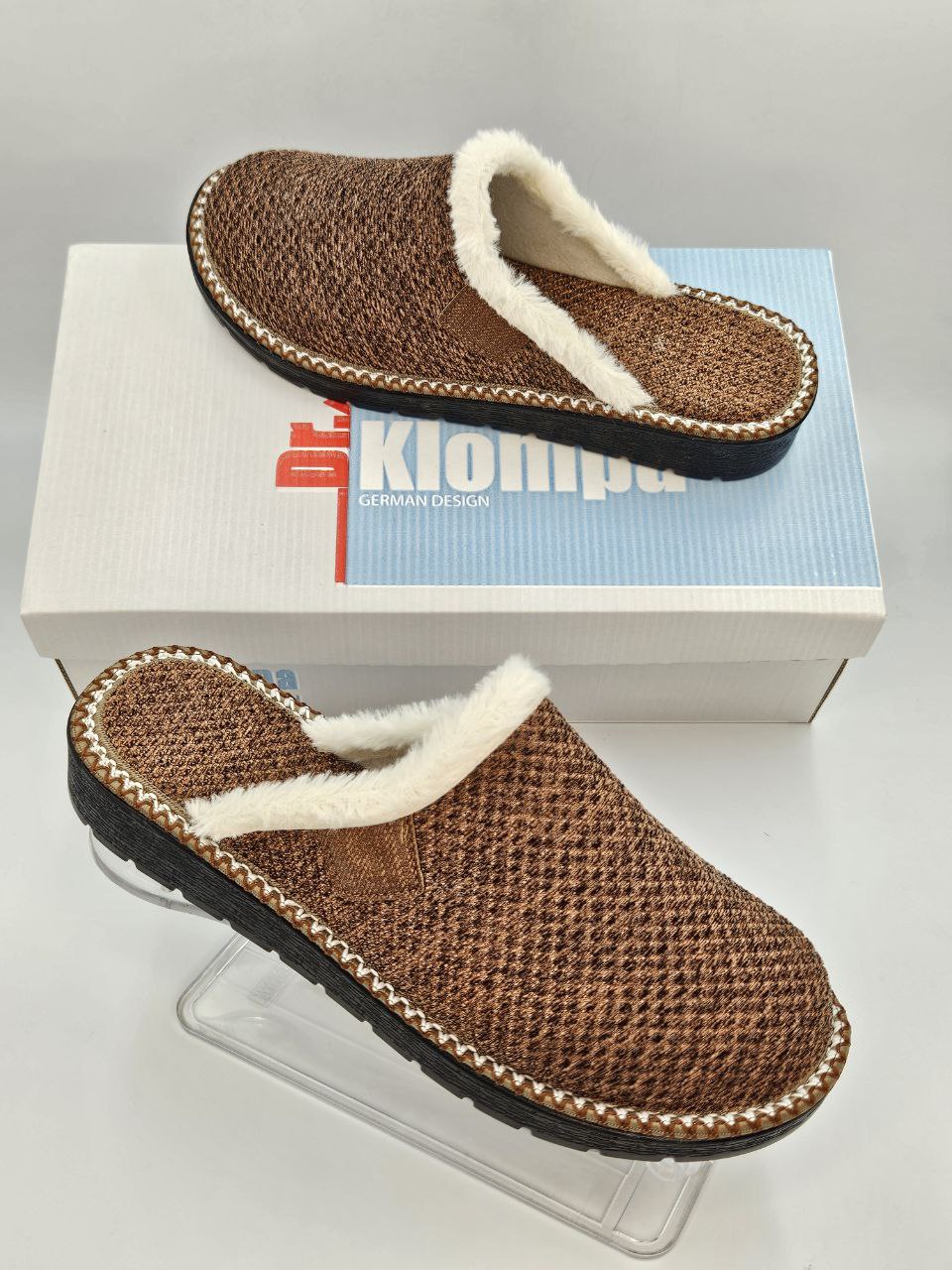 Women’s Winter Sabo Clogs — Warm, Comfortable & Wholesale-Ready