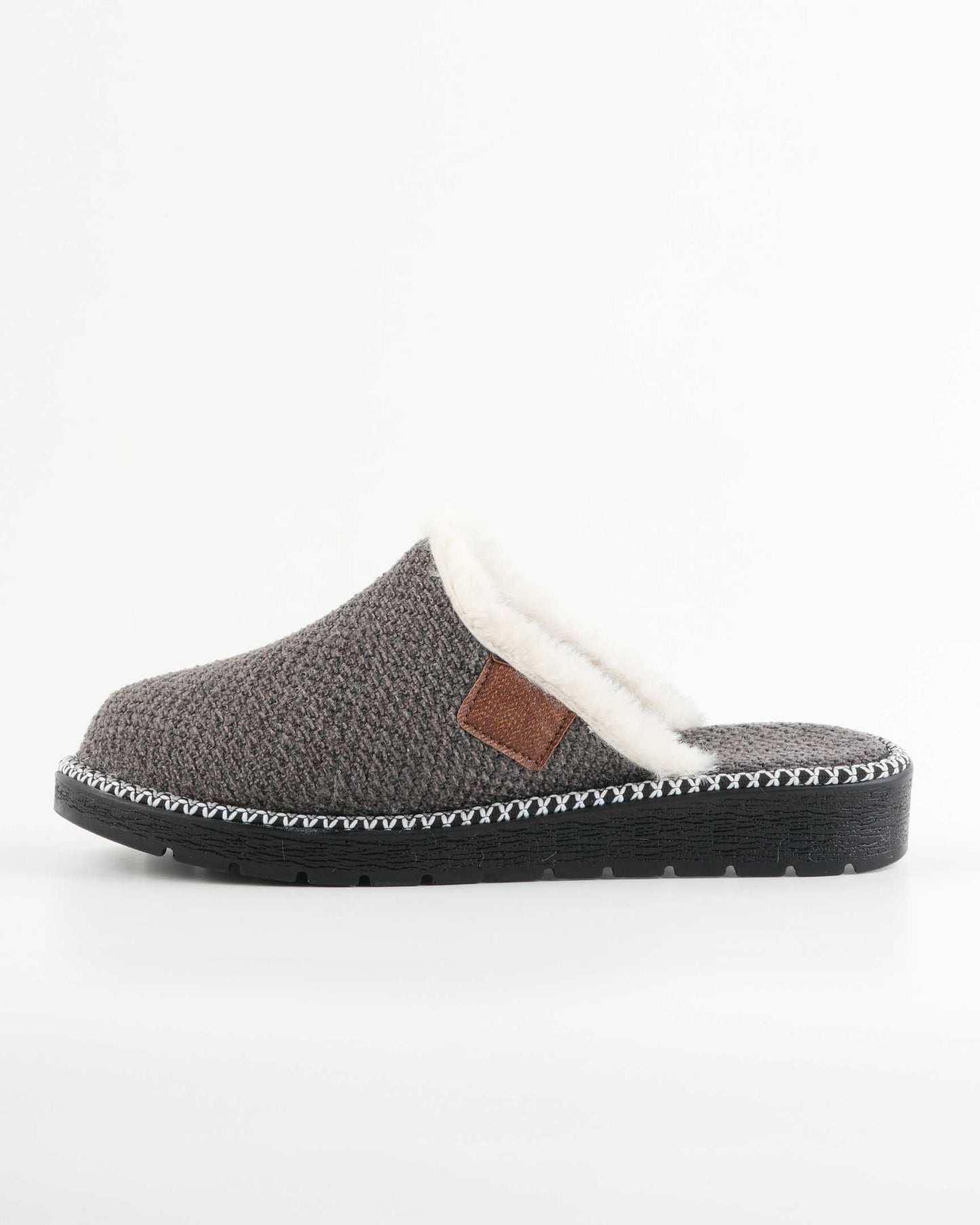 Women’s Winter Sabo Clogs — Warm, Comfortable & Wholesale-Ready