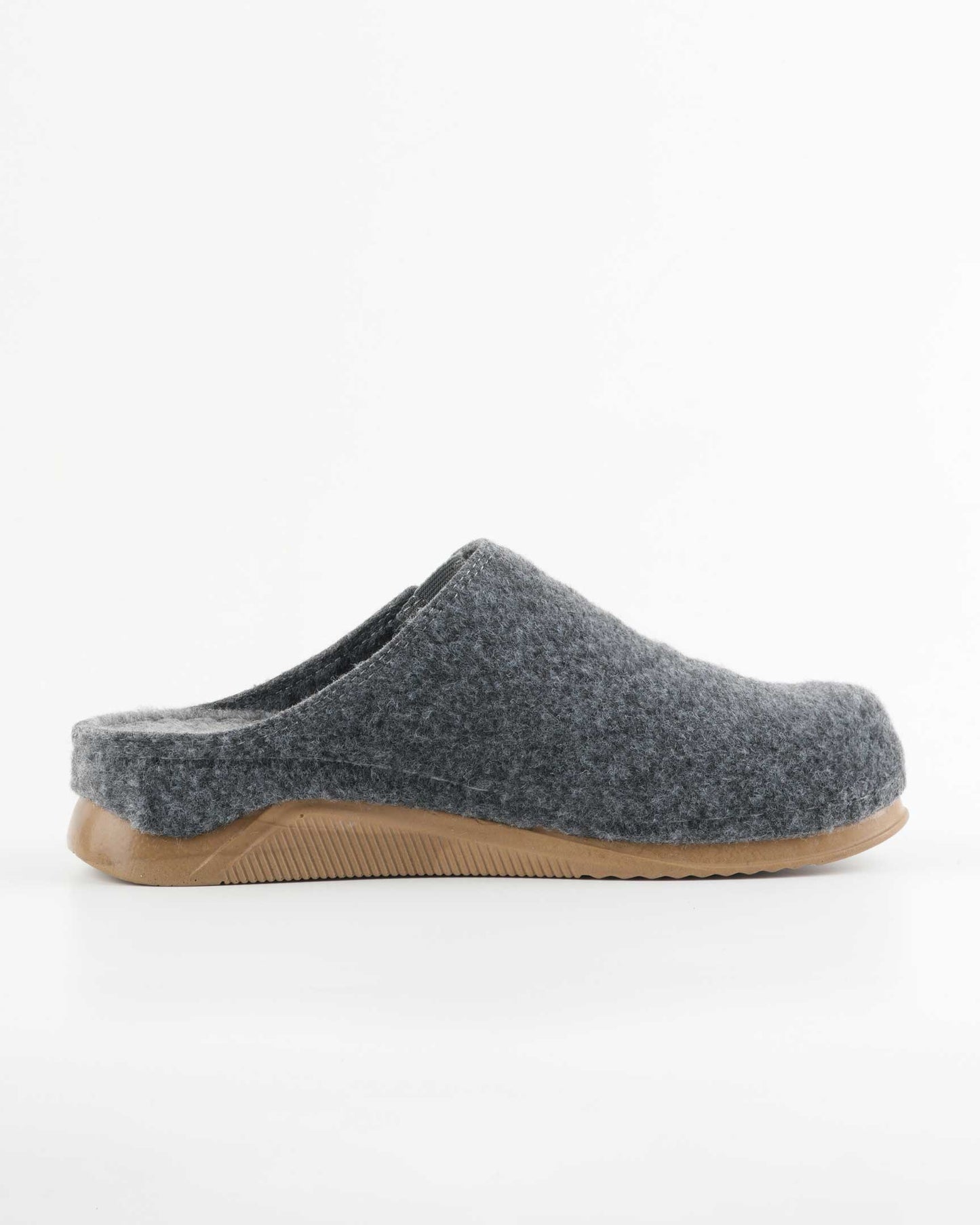 Women’s Winter Sabo Clogs — Warm, Comfortable & Wholesale-Ready