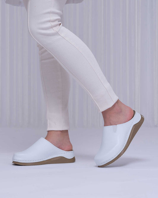Women's Winter Sabo Clogs Wholesale | Warm, Non-Slip & Bulk-Ready Cold-Season Footwear
