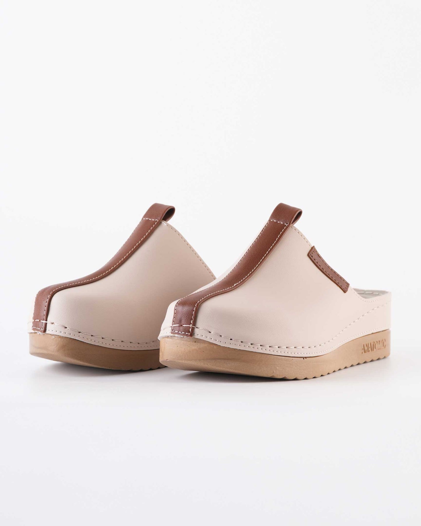 Women's Orthopedic Sabo Clogs Wholesale | Ergonomic, Durable & Bulk-Ready Work Footwear
