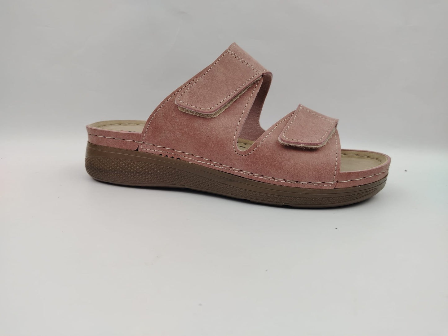 Women's Comfort Slippers Wholesale | Plush Cushioned, Lightweight & Bulk-Ready Footwear